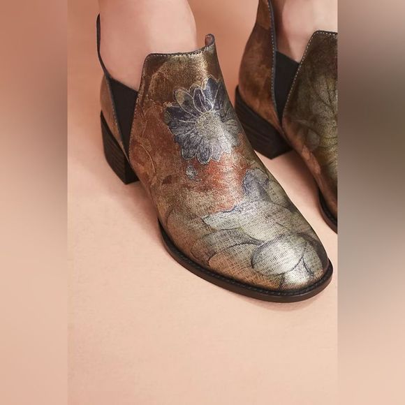 Anthropologie Seychelles Offstage Floral Chelsea Boots New Size 6 - Picture 3 of 6
